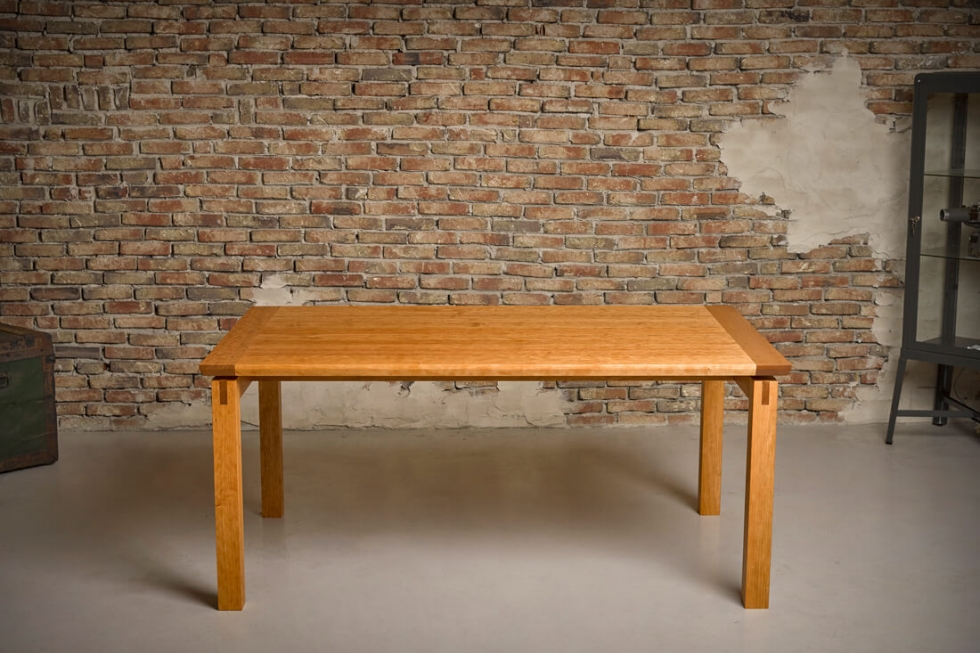 Kersenhouten tafel met zwevend blad Meubelmaker Casper Rutges